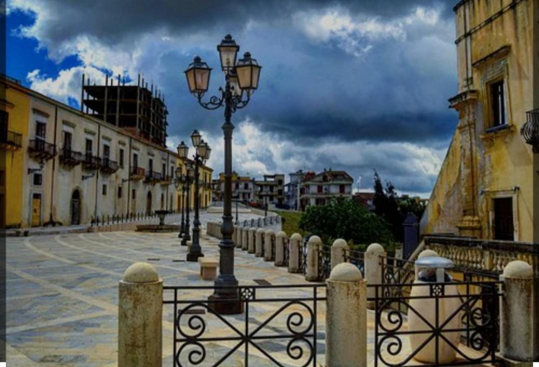 La Casa Di Enza Apartment Santa Margherita di Belice Bagian luar foto